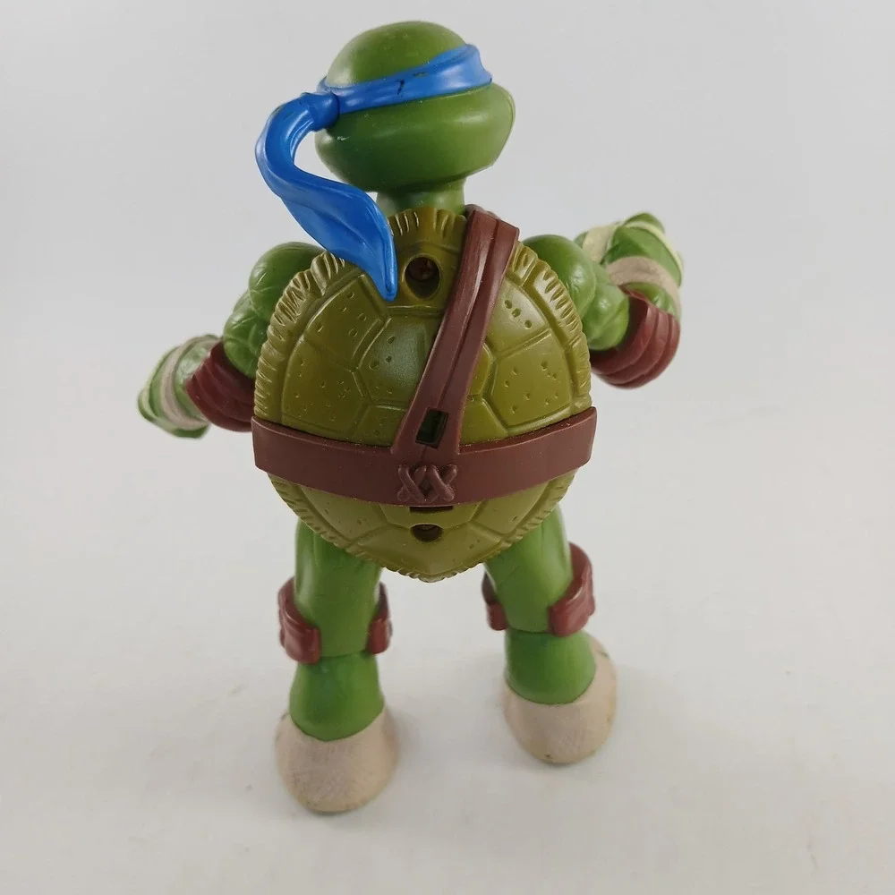 TMNT Teenage Mutant Ninja Turtle Leonardo Raphael Action Figure 5.5